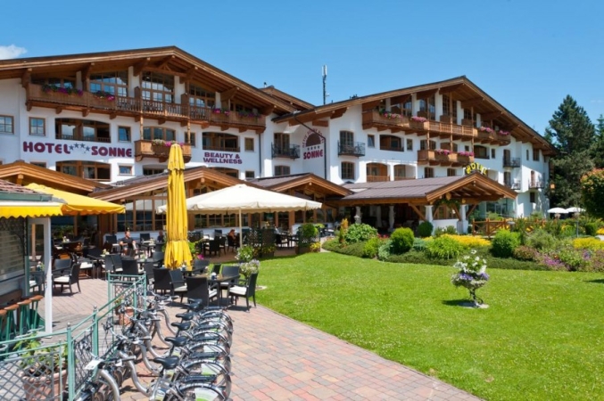 Hotel Sonne Montagna Austria